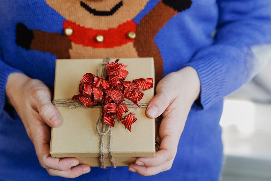 6 Cheap Christmas Gifts Ideas For Long Distance Relationships